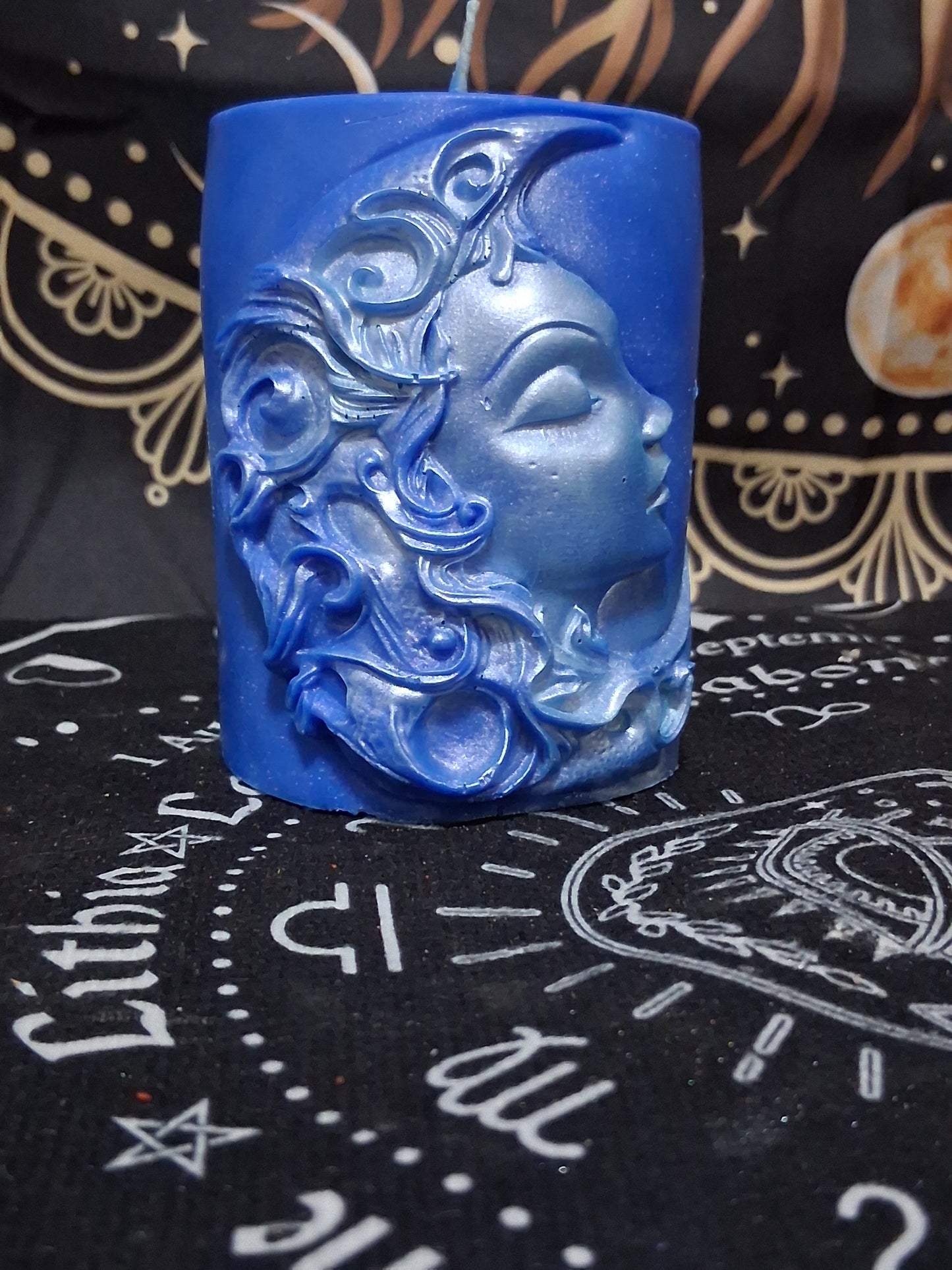 Moon Lilly Dream Scented Moon Goddess Candle
