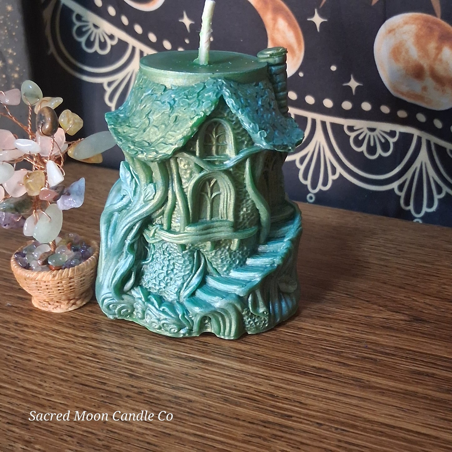 Faerie Grove Saffron and Patchouli Scented Treehouse Candle