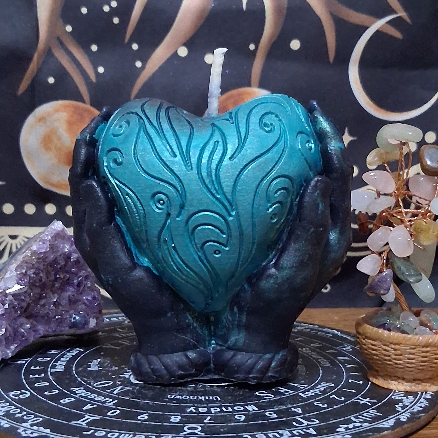 Hera's Sacred Heart Offering Candle