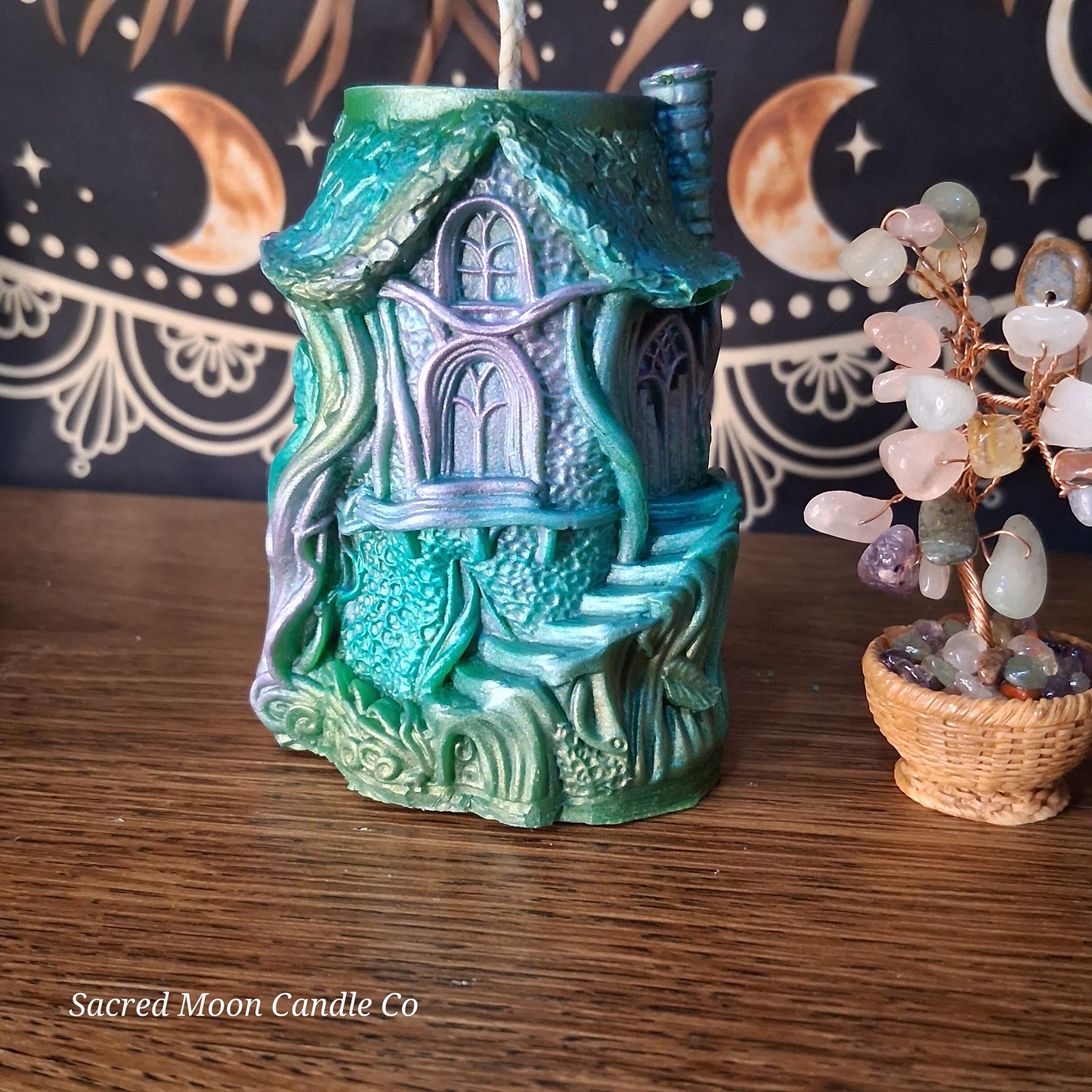 Faerie Grove Saffron and Patchouli Scented Treehouse Candle