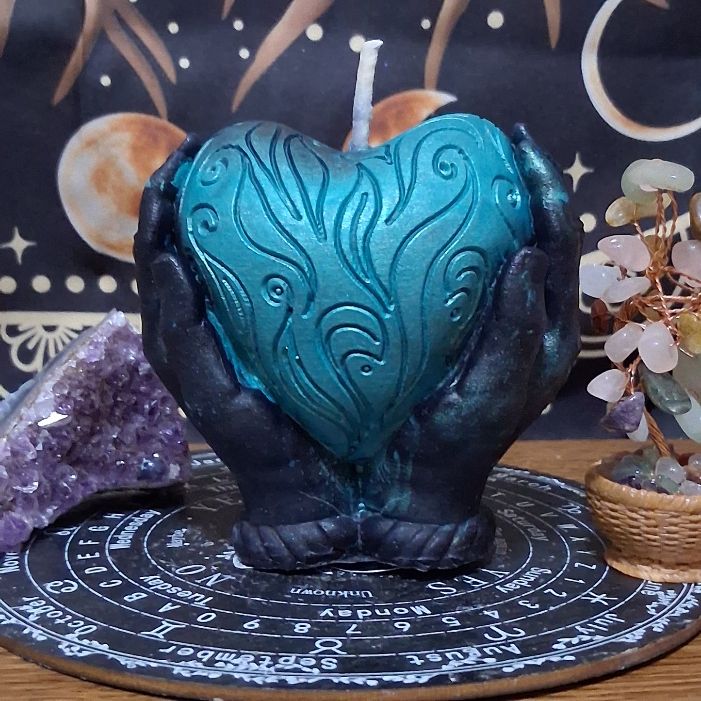 Hera's Sacred Heart Offering Candle