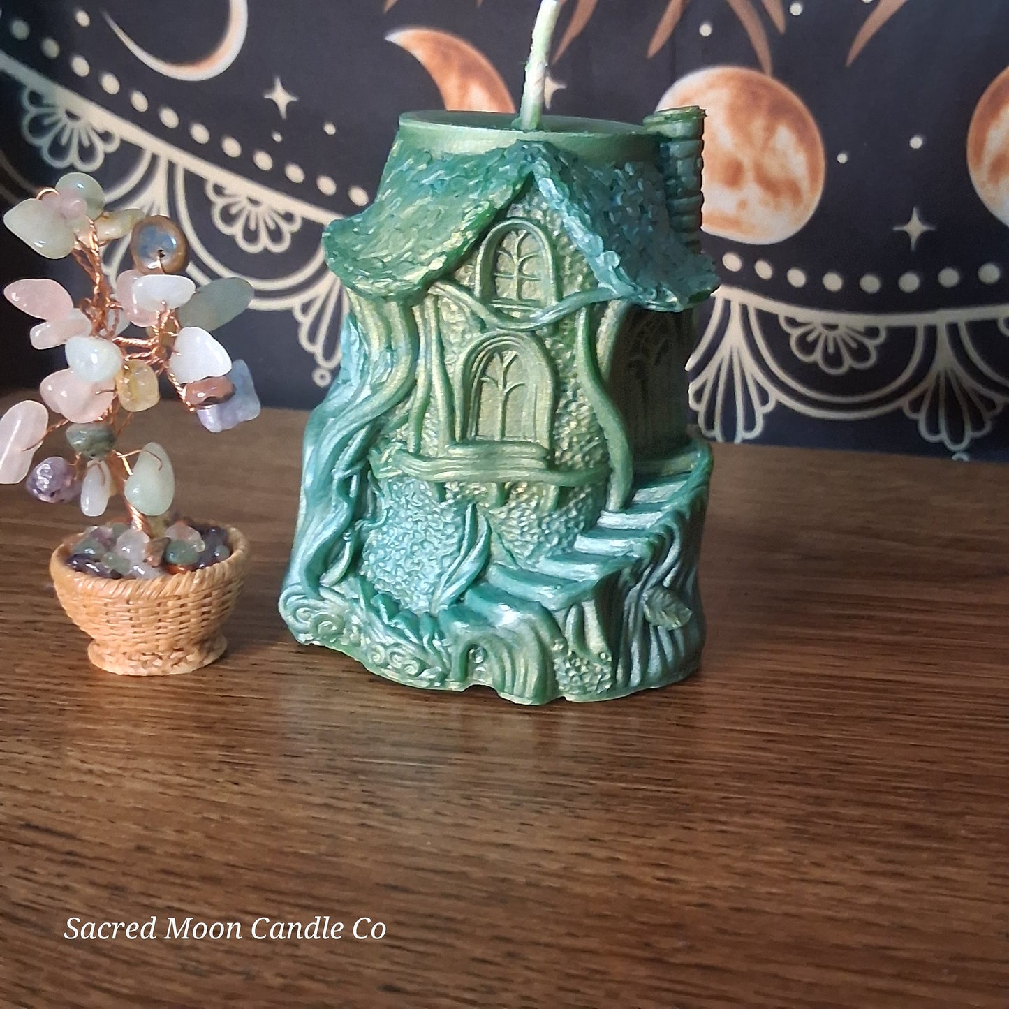 Faerie Grove Saffron and Patchouli Scented Treehouse Candle