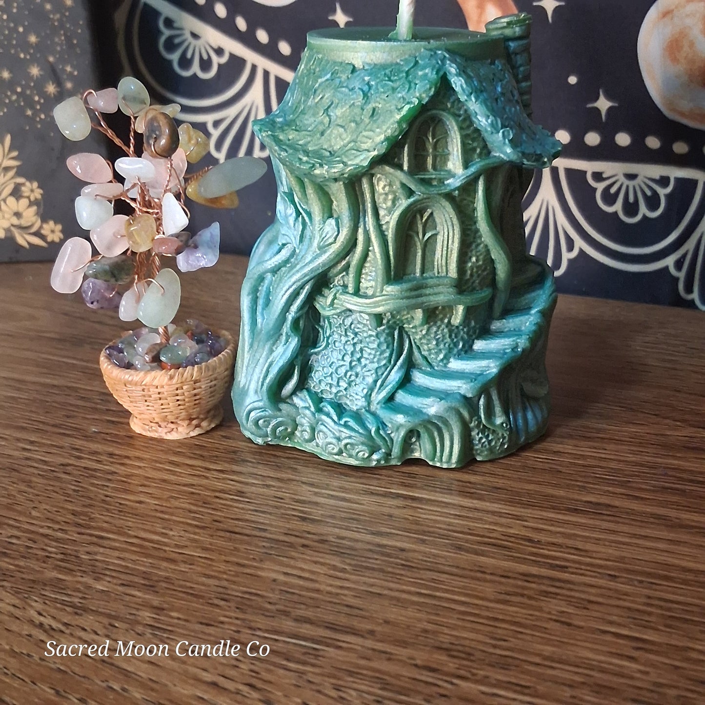 Faerie Grove Saffron and Patchouli Scented Treehouse Candle