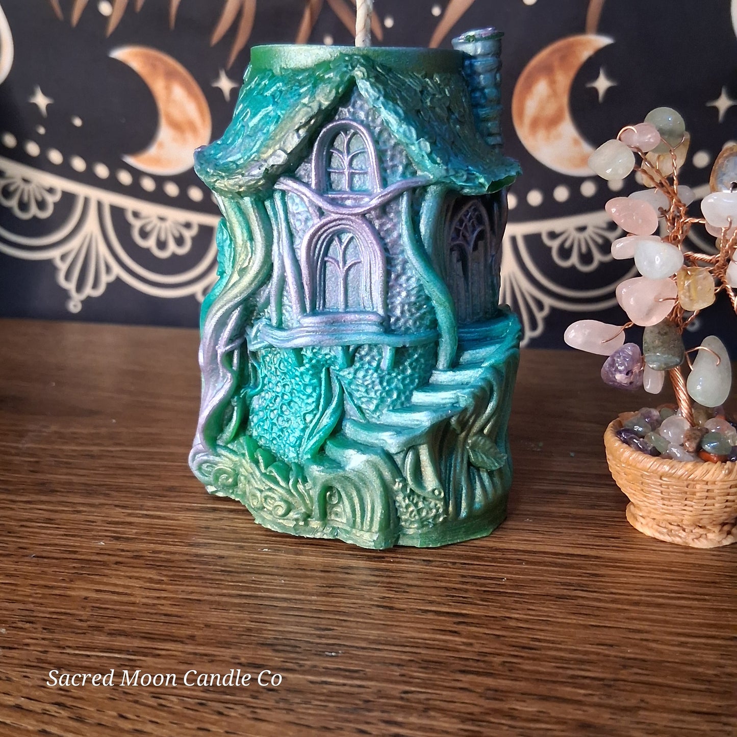 Faerie Grove Saffron and Patchouli Scented Treehouse Candle