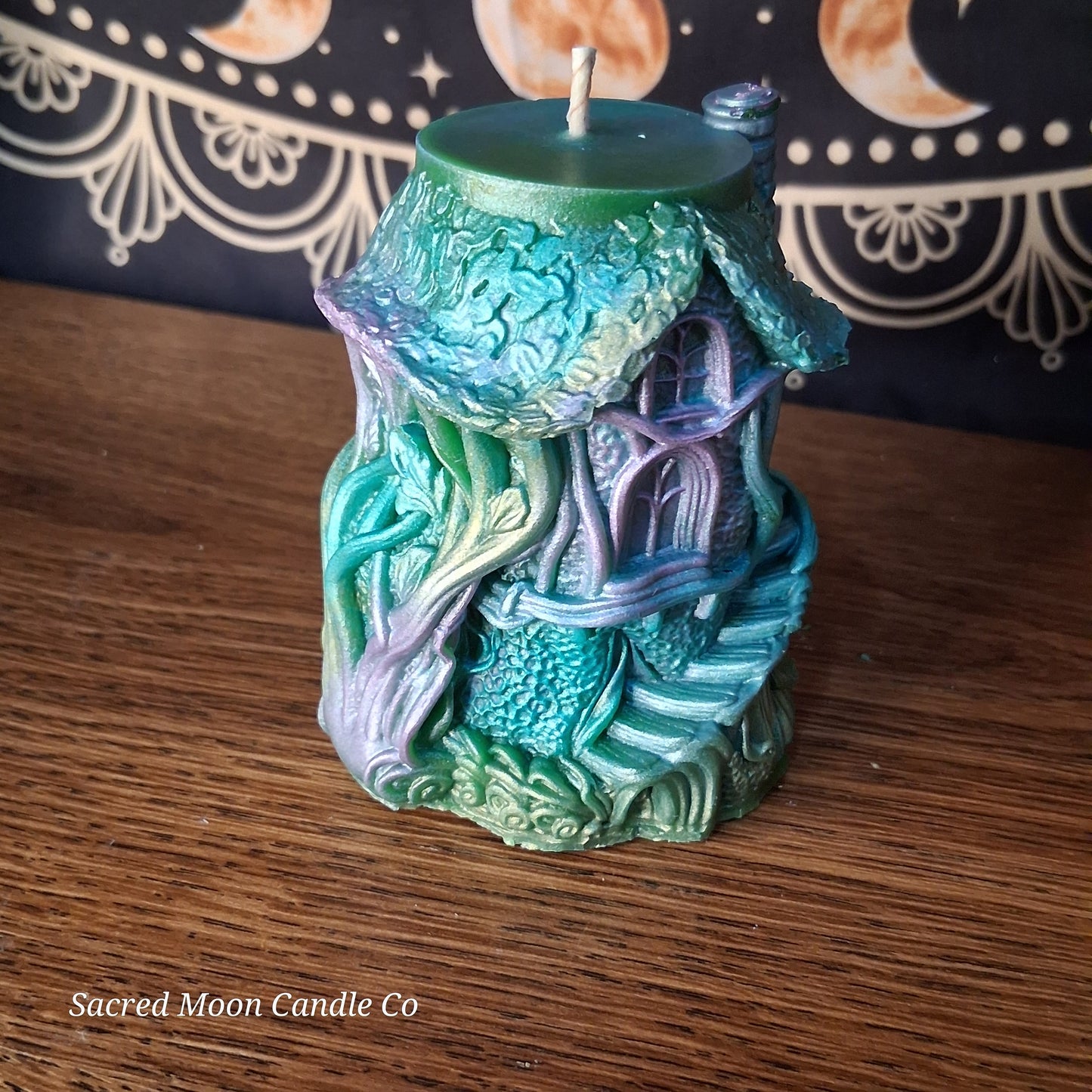 Faerie Grove Saffron and Patchouli Scented Treehouse Candle