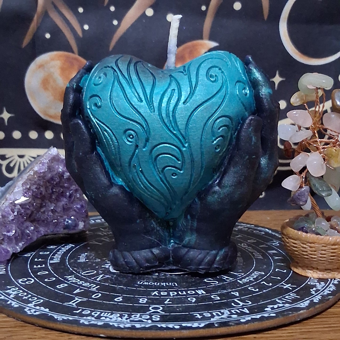 Hera's Sacred Heart Offering Candle