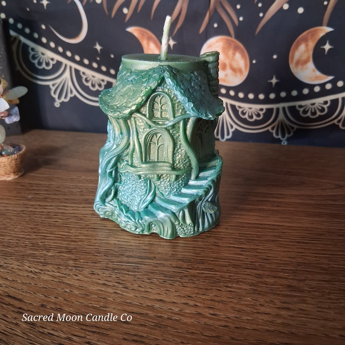 Faerie Grove Saffron and Patchouli Scented Treehouse Candle