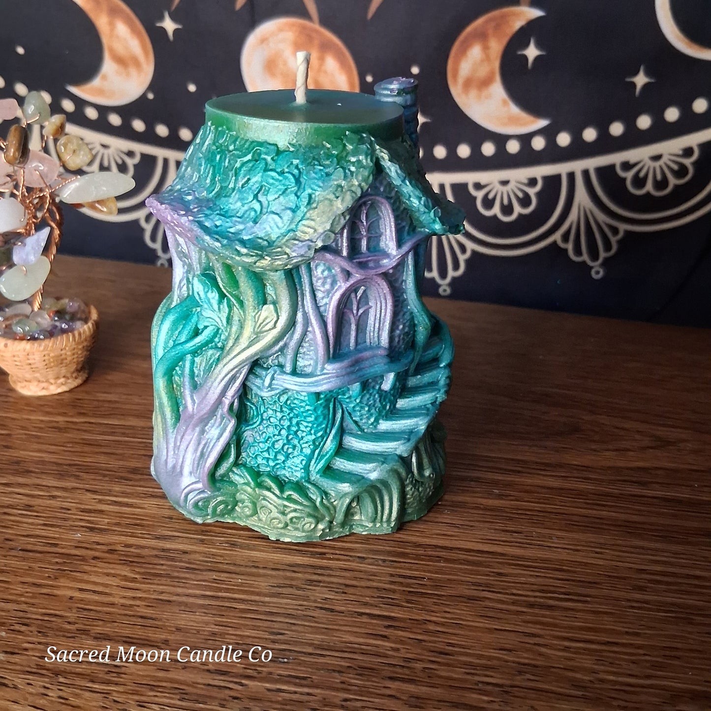 Faerie Grove Saffron and Patchouli Scented Treehouse Candle