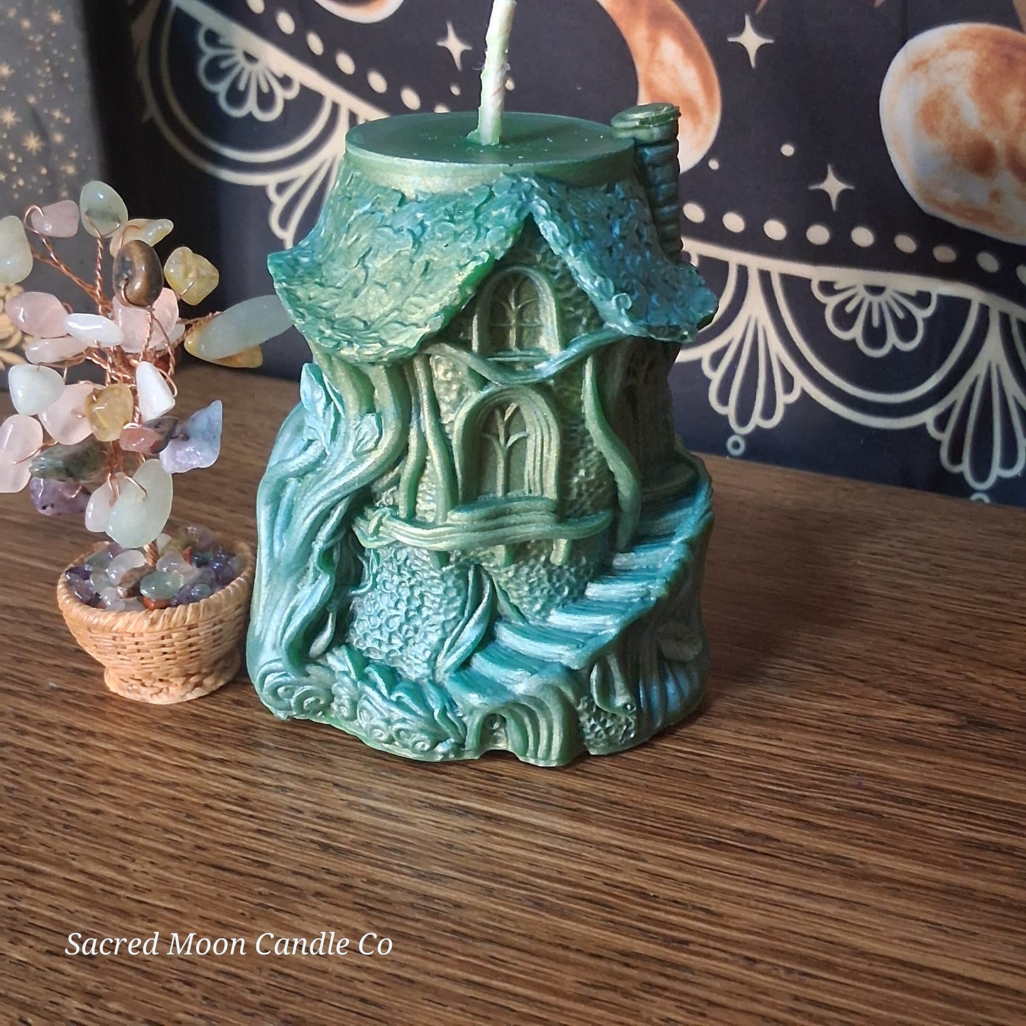 Faerie Grove Saffron and Patchouli Scented Treehouse Candle